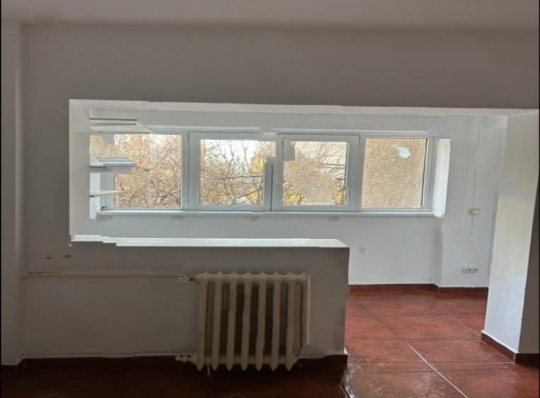 Basarabia metrou Costin Georgian,bl.1978,et.3/10,2 bai,Amenajat,semimobilat - 4