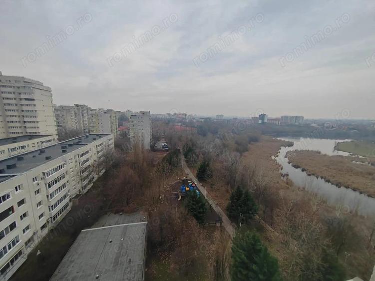 Garsoniera ieftina cu vedere la parc - 1