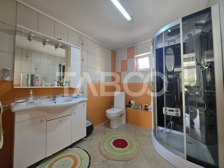 Casa individuala de vanzare 387mpu teren 624mp Sura Mica Sibiu - 20