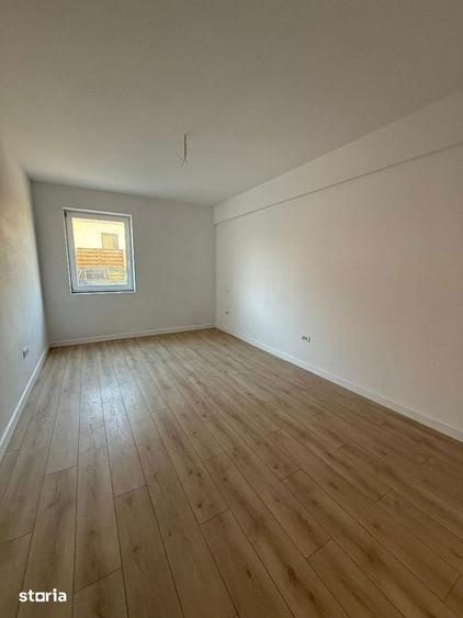 Apartament cu 3 camere în Cetate