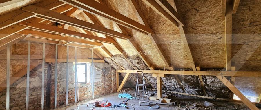 Casa spa?ioasa, de vanzare, cu 10 camere, 200 mp, zona se