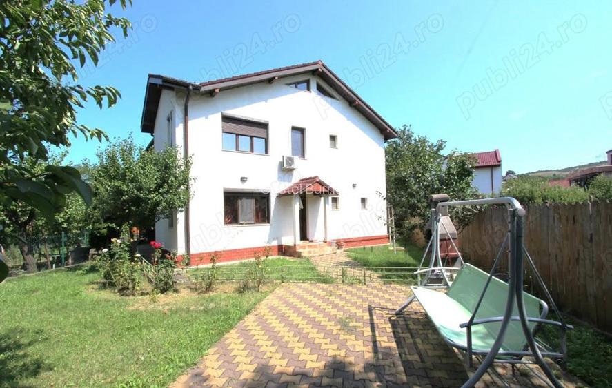 Vila spatioasa, constructie solida,5 camere, Bucium-Plopii fara Sot