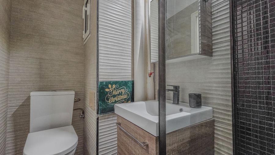 Garsonieră spațioasă de închiriat – Universitate | Str. Academiei - 7