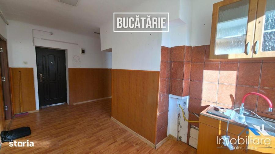 Apartament 2 camere decomandate Uricani, str. 1 Mai - 8
