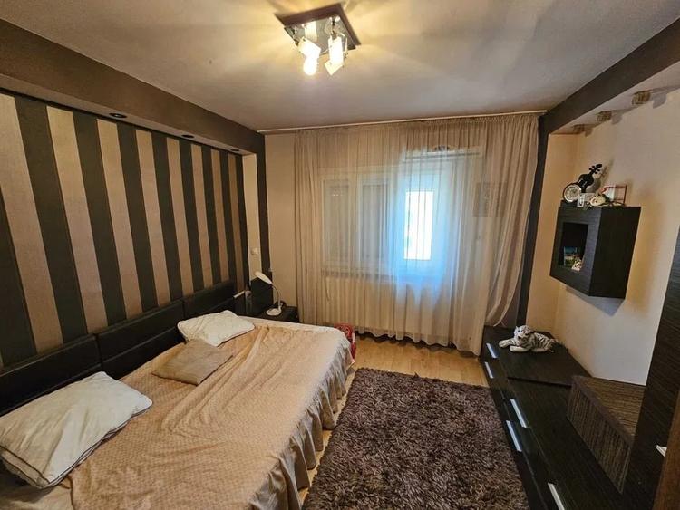 3 decomandate George Enescu | spatios | centrală  noua | 2 bai - 3