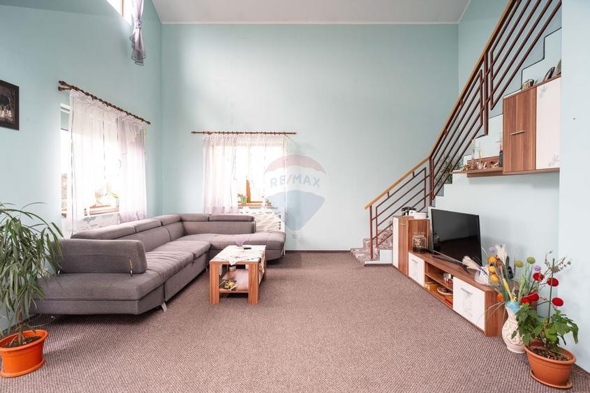 Casa/Vila eleganta 5 Camere, Teren 900mp - Hlincea, Iasi - 0% Comision - 3