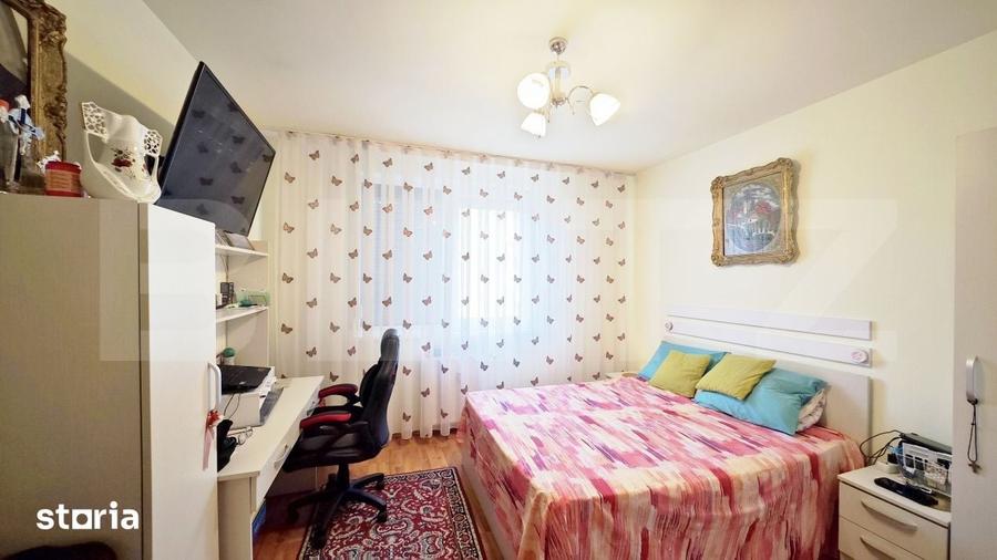 Apartament cu 3 camere decomandat în Seleuș