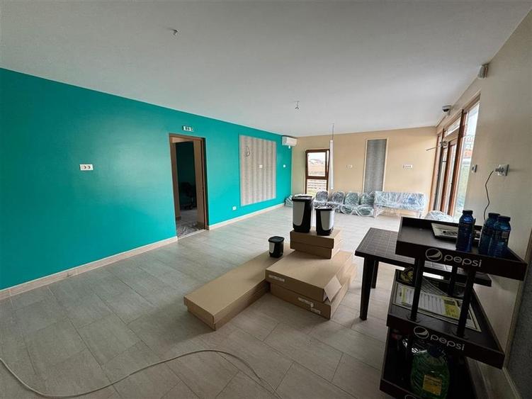 Spatiu Comercial de vanzare pe strada Crangului 101 Vanatori - 23