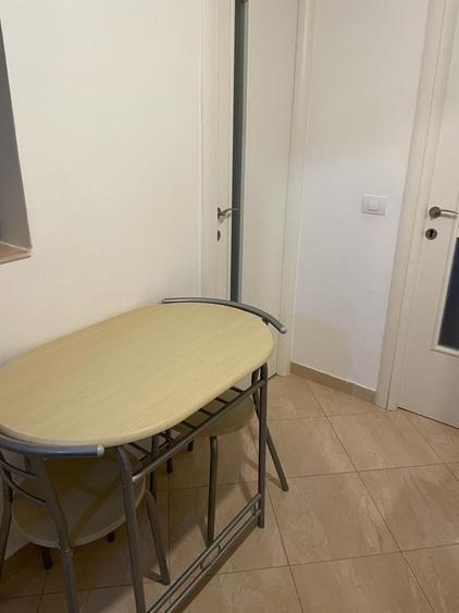 Apartament cu 2 camere semidecomandat în Nord