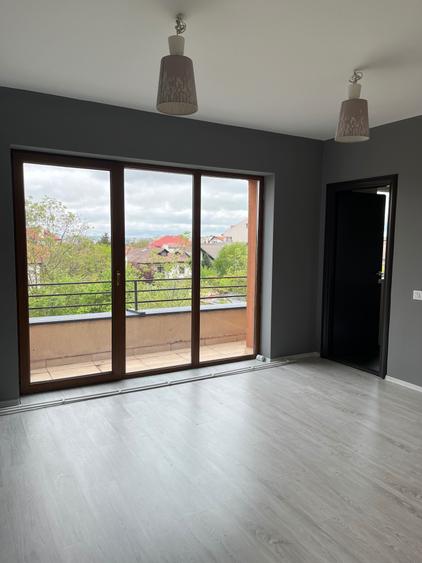 Casă cu 4 camere cu Teren 600 Mp în Dosu Bricii