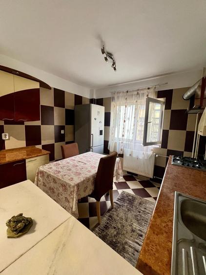Apartament cu 2 camere semidecomandat în Timpuri Noi