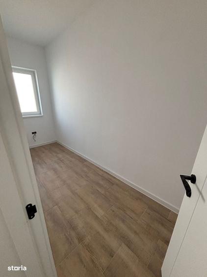 Apartament cu 4 camere în Moșnița Veche
