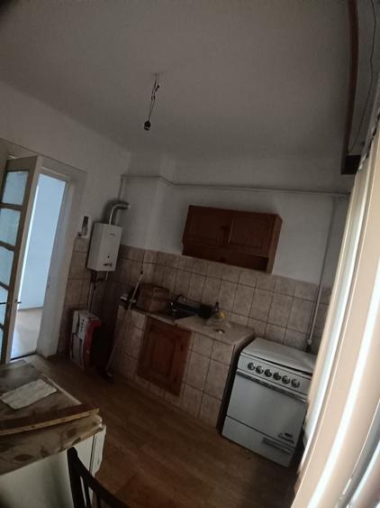 Casă cu 3 camere în Câmpulung Muscel