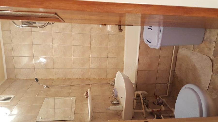 Apartament cu 2 camere semidecomandat în Griviței