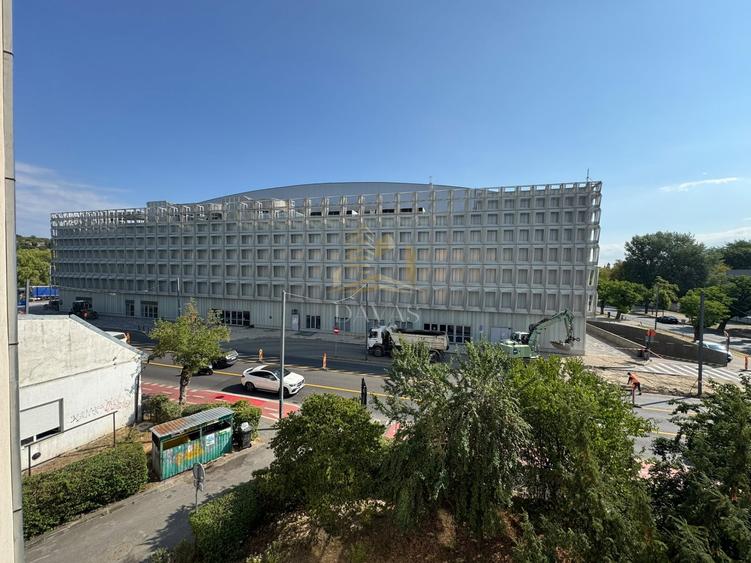 Apartament cu 2 camere decomandat, mobilat în Plopilor