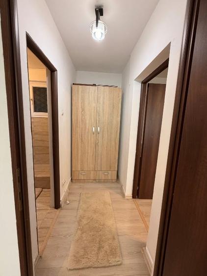 Apartament cu 2 camere semidecomandat, mobilat în Dristor