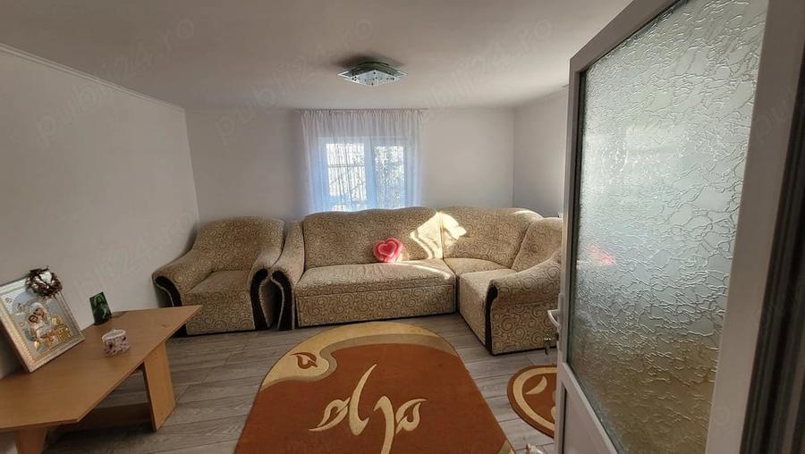 Casă cu 3 camere cu Teren 400 Mp în Bereasca