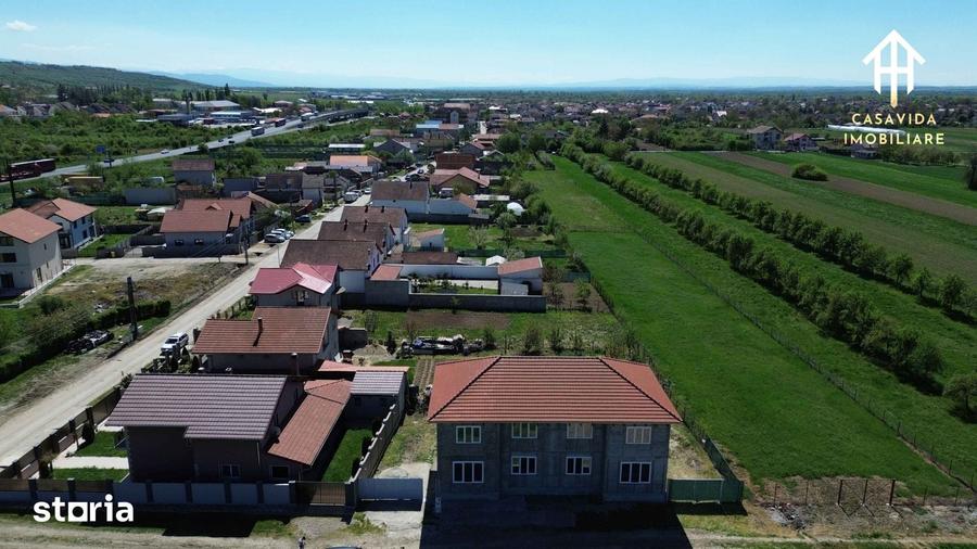 Casă cu 4 camere cu Teren 220 Mp în Central