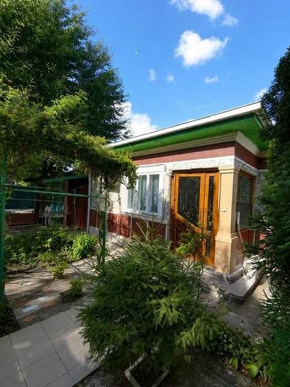 Duplex cu 4 camere cu Canalizare în Podu Roș