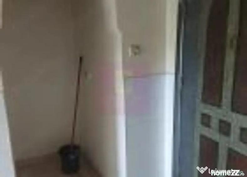 Apartament cu 2 camere semidecomandat în Colentina
