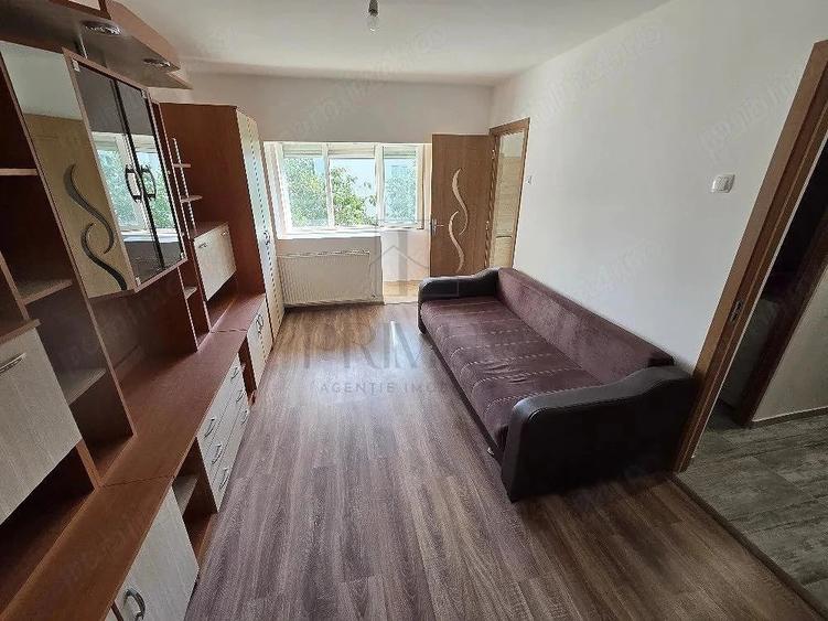 Garsonieră semidecomandată în Lipovei