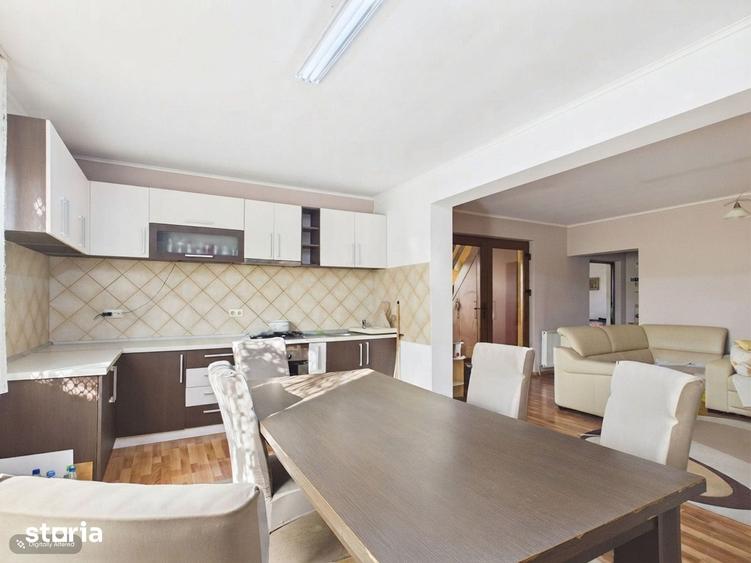 Casă cu 5 camere cu Teren 961 Mp în Nojorid