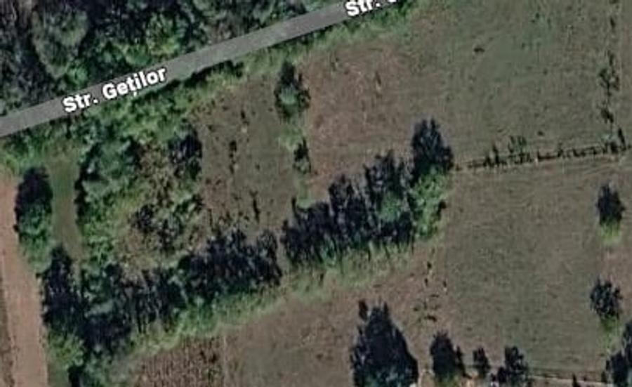 Teren de 2917 mp, în Polovragi