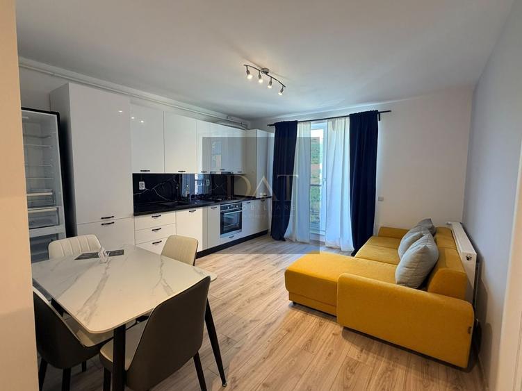 Apartament cu 2 camere semidecomandat în Chinteni