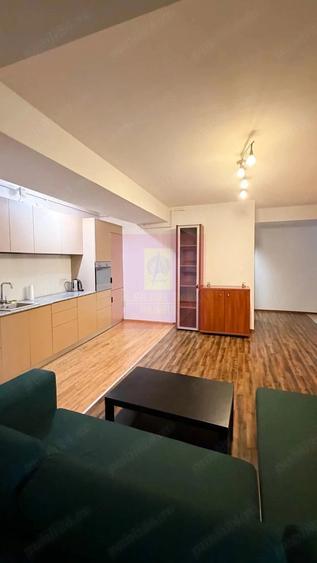 Apartament cu 2 camere semidecomandat în Dristor