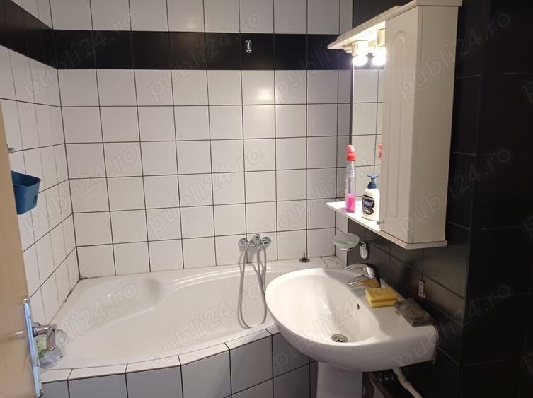 Apartament cu 2 camere decomandat în Drumul Taberei