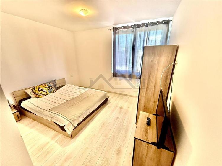 Apartament cu 3 camere semidecomandat, mobilat în Dumbrăvița