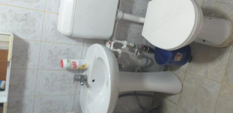 Casă cu 2 camere cu Teren 1939 Mp în Ghioroc