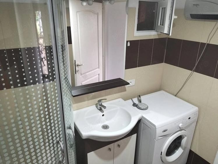 Casă cu 3 camere cu Teren 1000 Mp în Socea