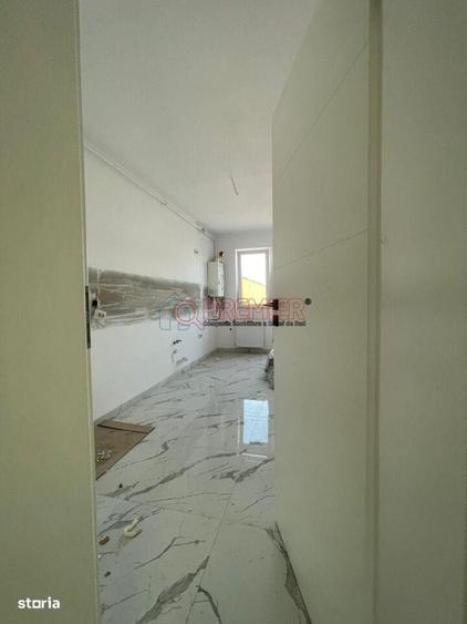 Apartament cu 2 camere decomandat în Central — fotografia 1