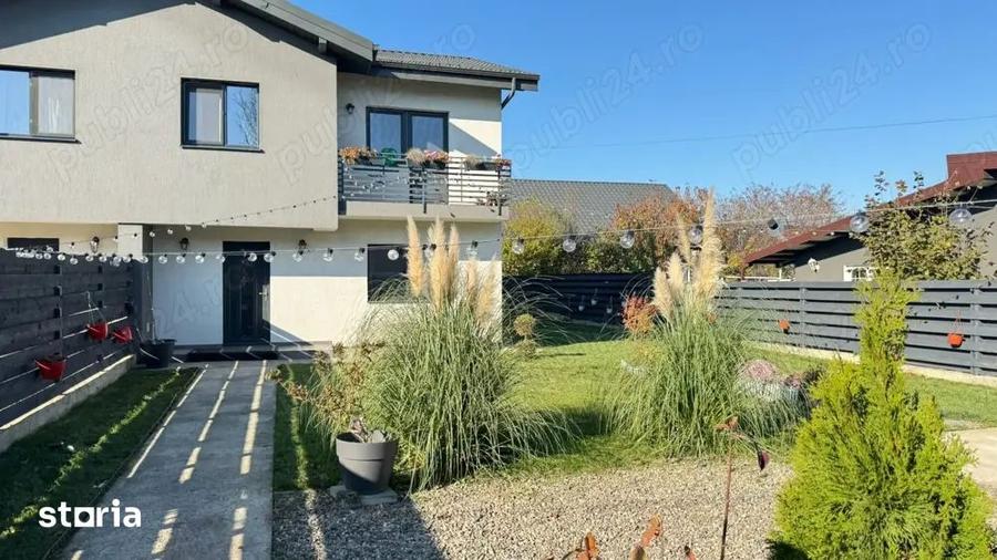 Casă cu 4 camere cu Teren 320 Mp în Valea Adâncă