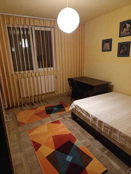 Apartament cu 4 camere decomandat în Bălcescu