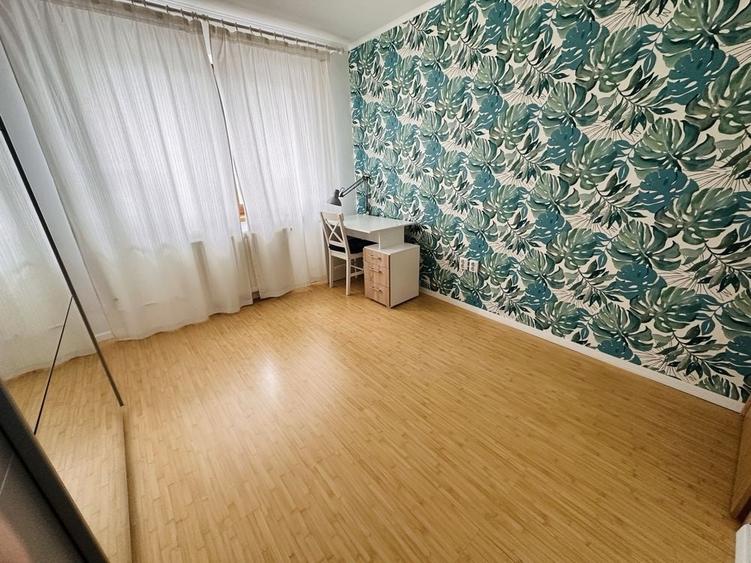Apartament cu 3 camere decomandat în Vasile Aaron