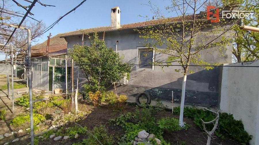Casă individuală cu 5 camere cu Teren 1789 Mp în Checea