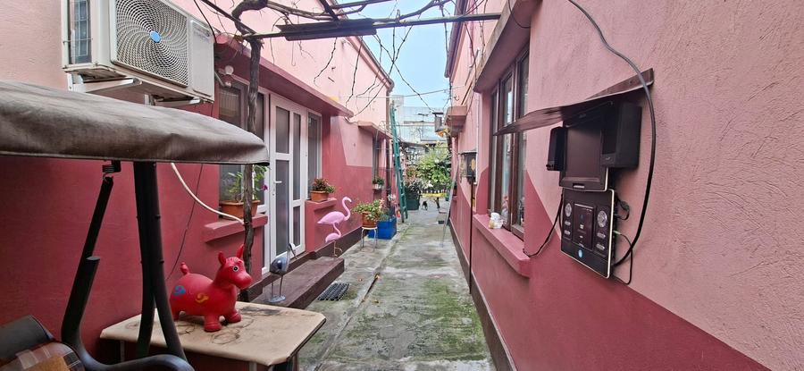 Casă versatilă în zona Port – acces dublu, ideal locuință sau activitate comerci - 1