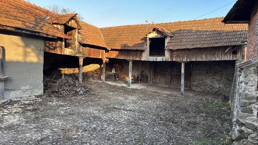 Casa batraneasca 1000 mp - 3