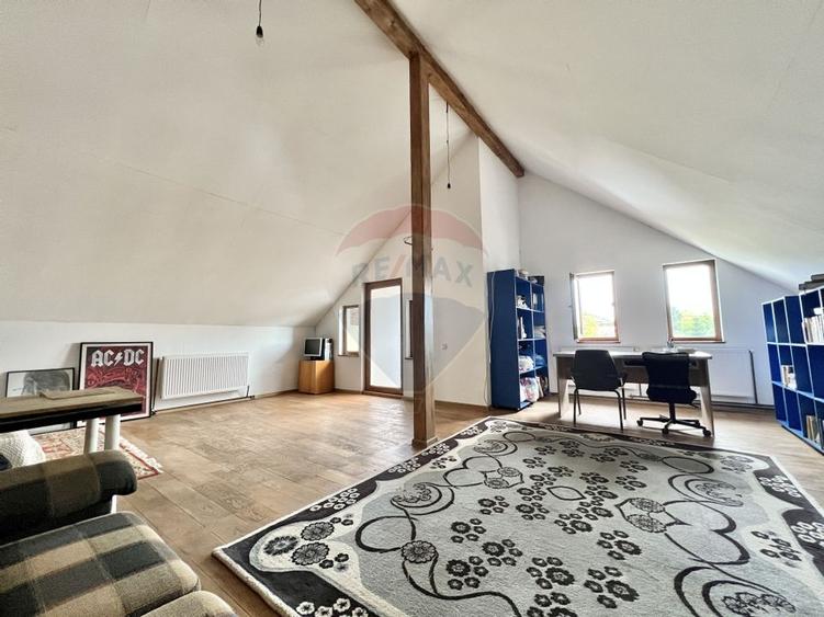 Casa de lemn cu teren generos de 1312 mp de vanzare in Fundulea - 25