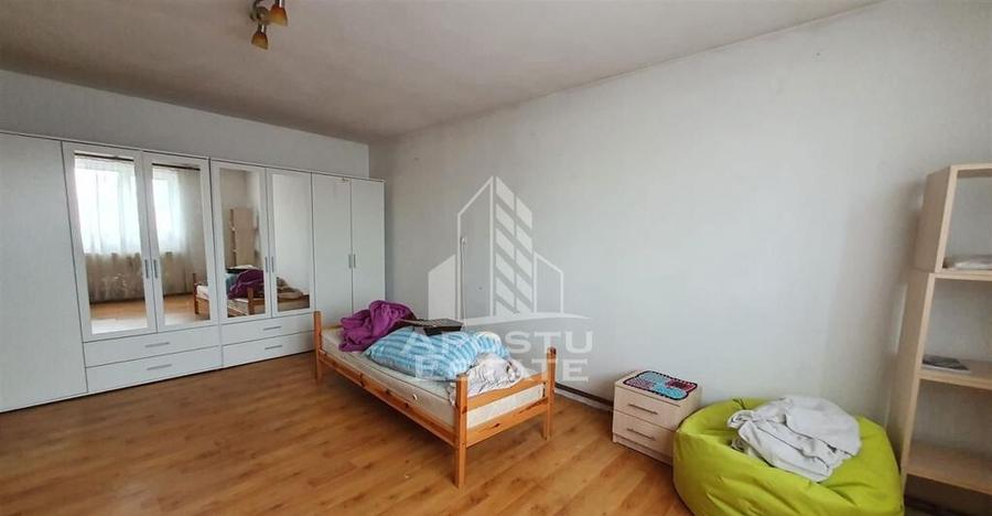 Apartament cu 4 camere Semidecomandat in zona Buziasului - 14