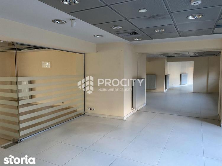 Bulevardul Independentei spatiu comercial in suprafata de 522 mp . - 3