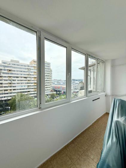 VANZATOR PRIVAT 4 camere 2 balcoane Zona Mega Mall - 6