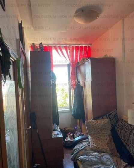 COLOSSEUM: Camera cu Baie Astra Piata