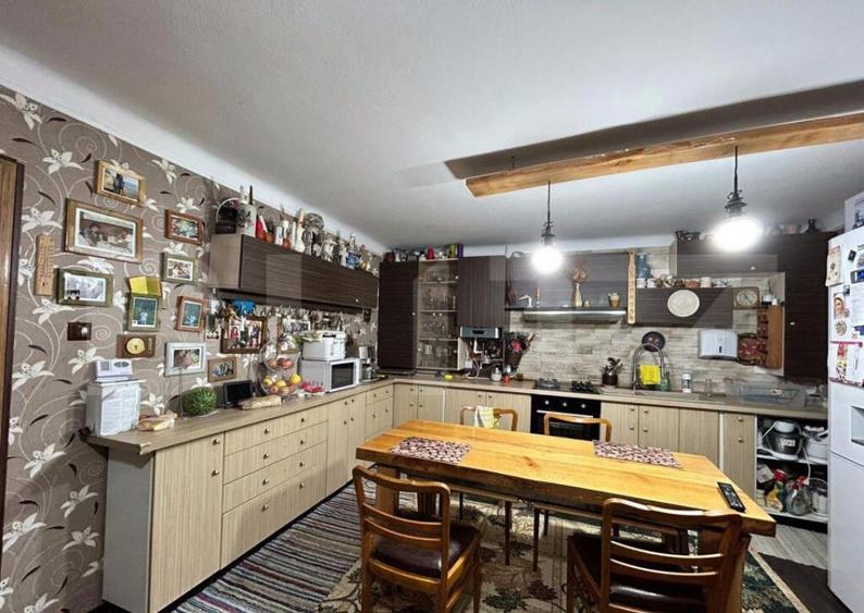 Casa pe 2 nivele , 240 mp , zona Draxlmaier - 30