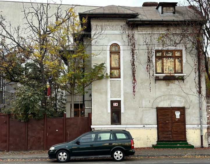 Vila p+m+1 in ultracentralul capitalei,stradal pe Splaiul UNIRII,locatie top - 6