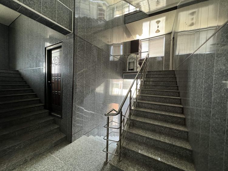 Cladire sp.com.+ hale + birouri, P+E+M, Su=780 mp, T=914 mp, Zahana - 12