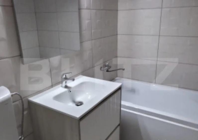 Apartament 2 camere ,strada Democratiei - 11