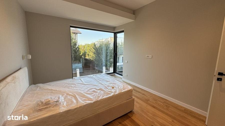 Casă cu 4 camere în Corbeanca